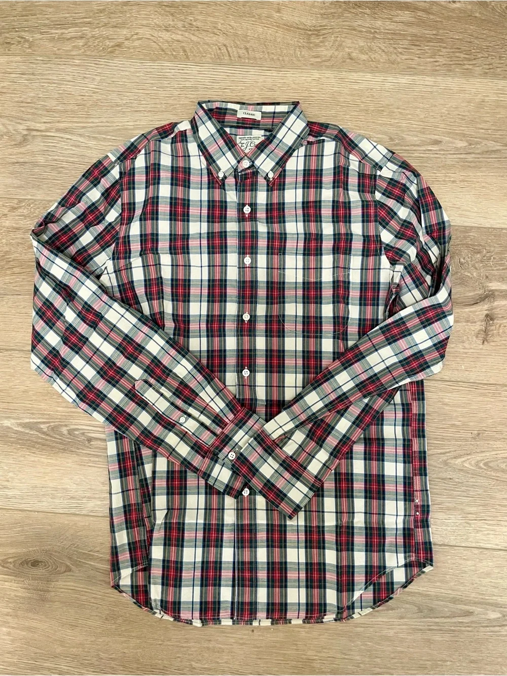 J Crew Men’s Plaid Button Down Shirt NWT Size Small